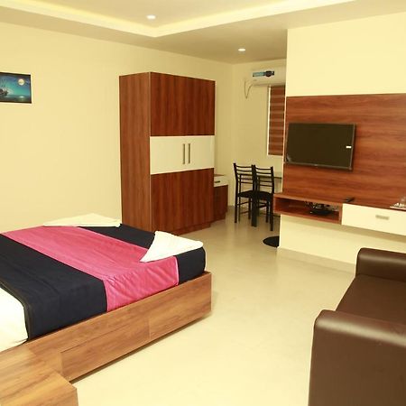 Dreams Residency Manjeri Exterior photo