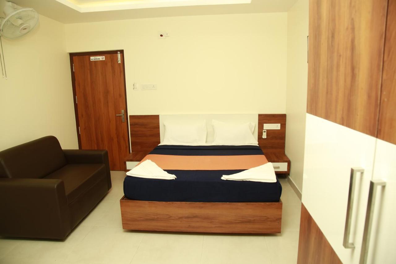 Dreams Residency Manjeri Exterior photo