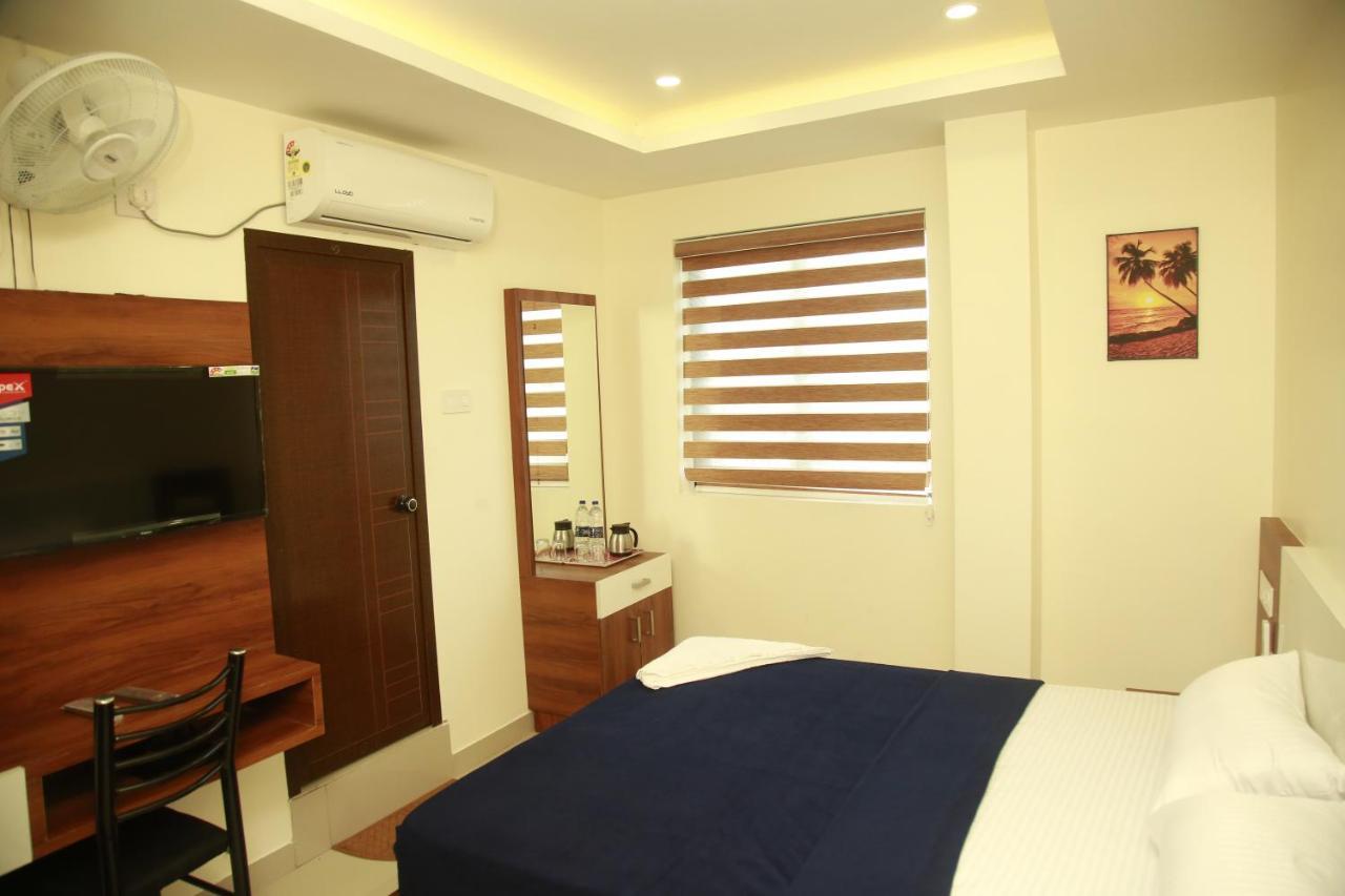Dreams Residency Manjeri Exterior photo